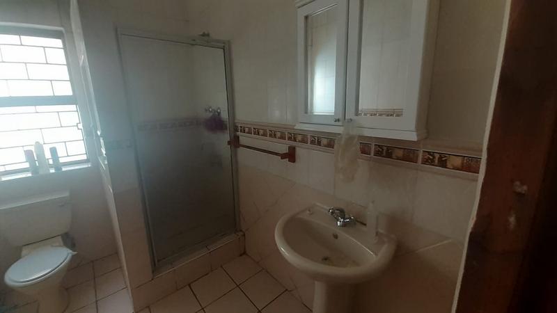 To Let 3 Bedroom Property for Rent in Wynberg Western Cape